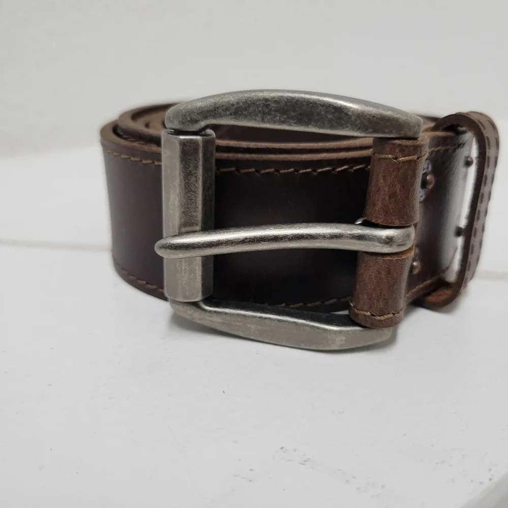 Levi's Men's Genuine Leather Brown Belt Size Large 38-40 Width 1.5